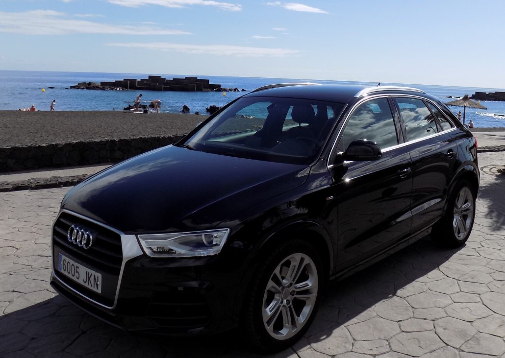 AUDI-Q3